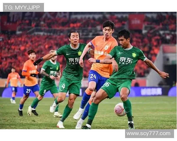 中超激战山东鲁能迎战河北队全力争胜展现球队实力与斗志 中超激战山东鲁能迎战河北队全力争胜展现球队实力与斗志