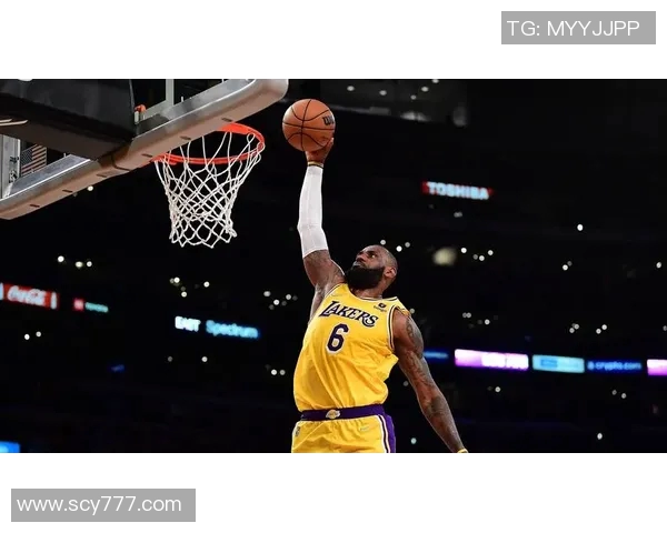 詹姆斯：从篮球场上的传奇到全球体育文化的象征与影响力探讨